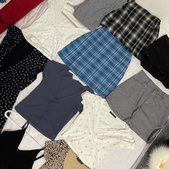 Brandy Melville Items - Picture 3 of 6